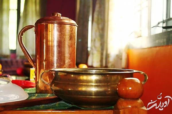 فواید نوشیدن آب در ظرف مسی مس برای پوست